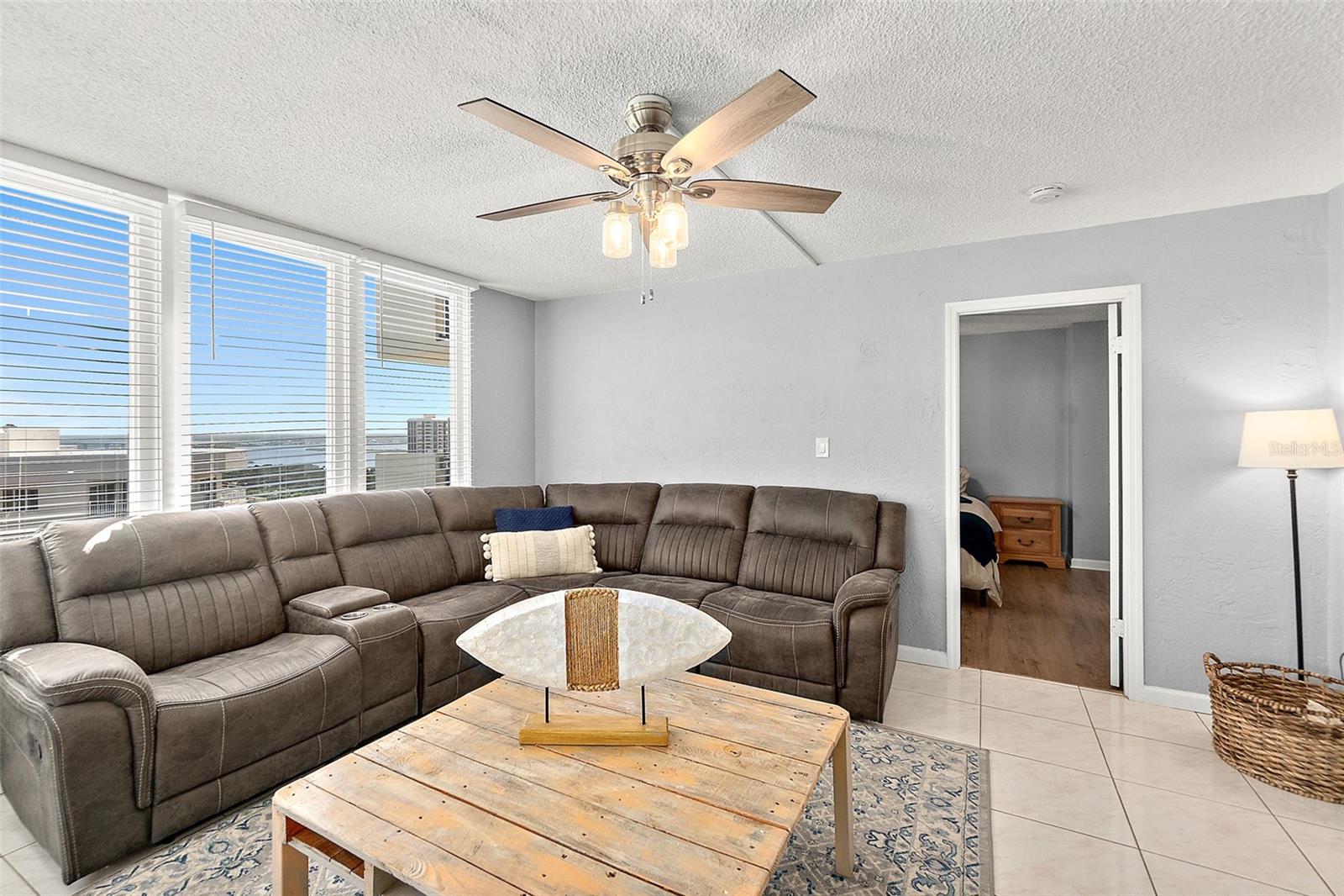 OCEAN 07 CONDO - Residential