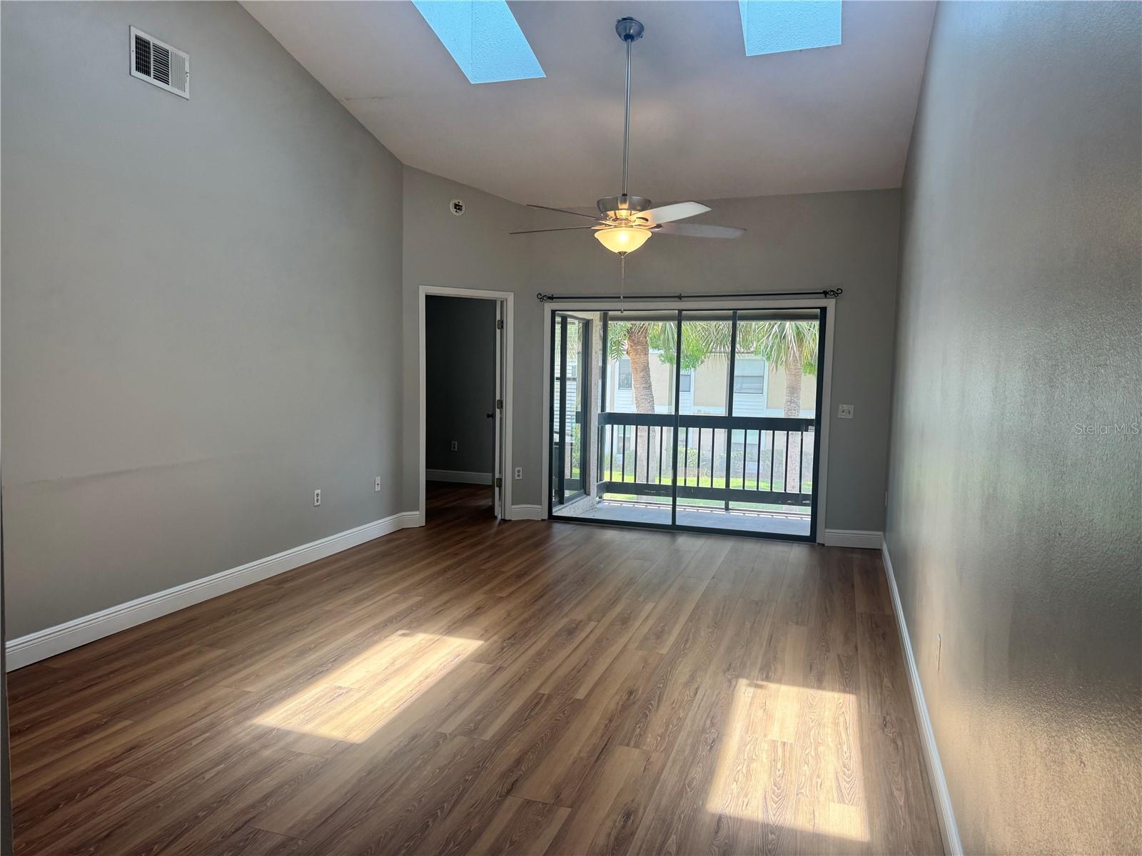 CLUB VILLAS AT WIMBLEDON PARK CONDO - Residential Lease