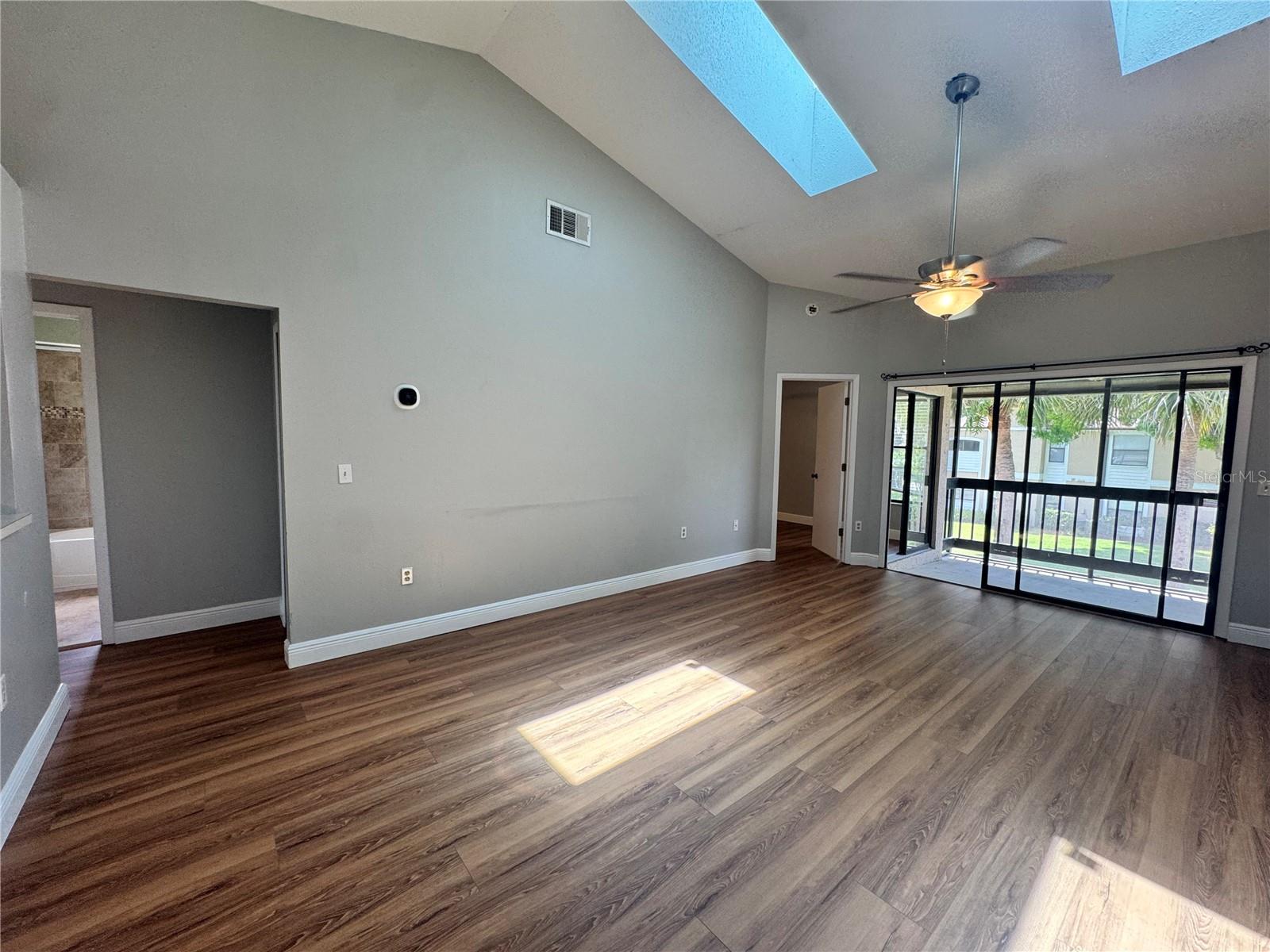 CLUB VILLAS AT WIMBLEDON PARK CONDO - Residential Lease