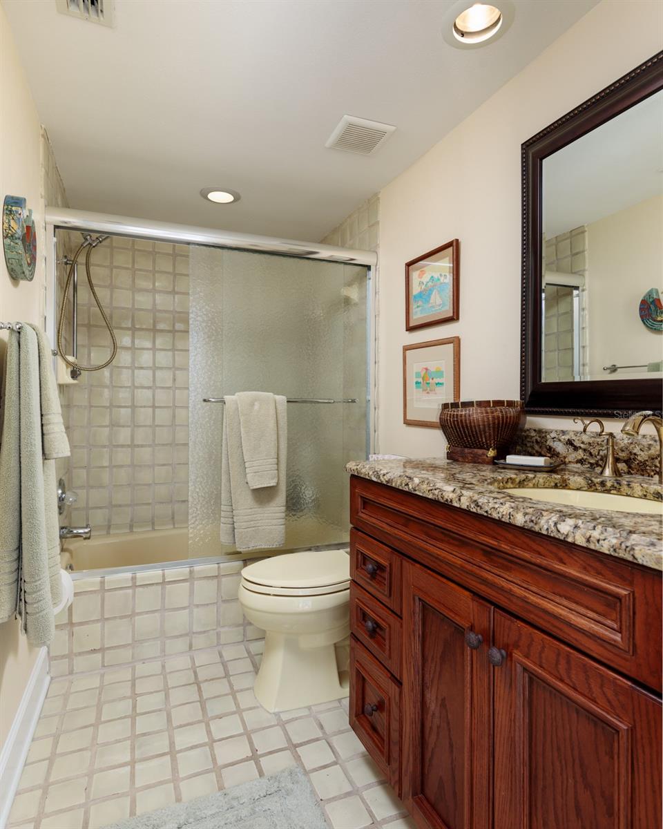 VENETIAN ISLES - Residential