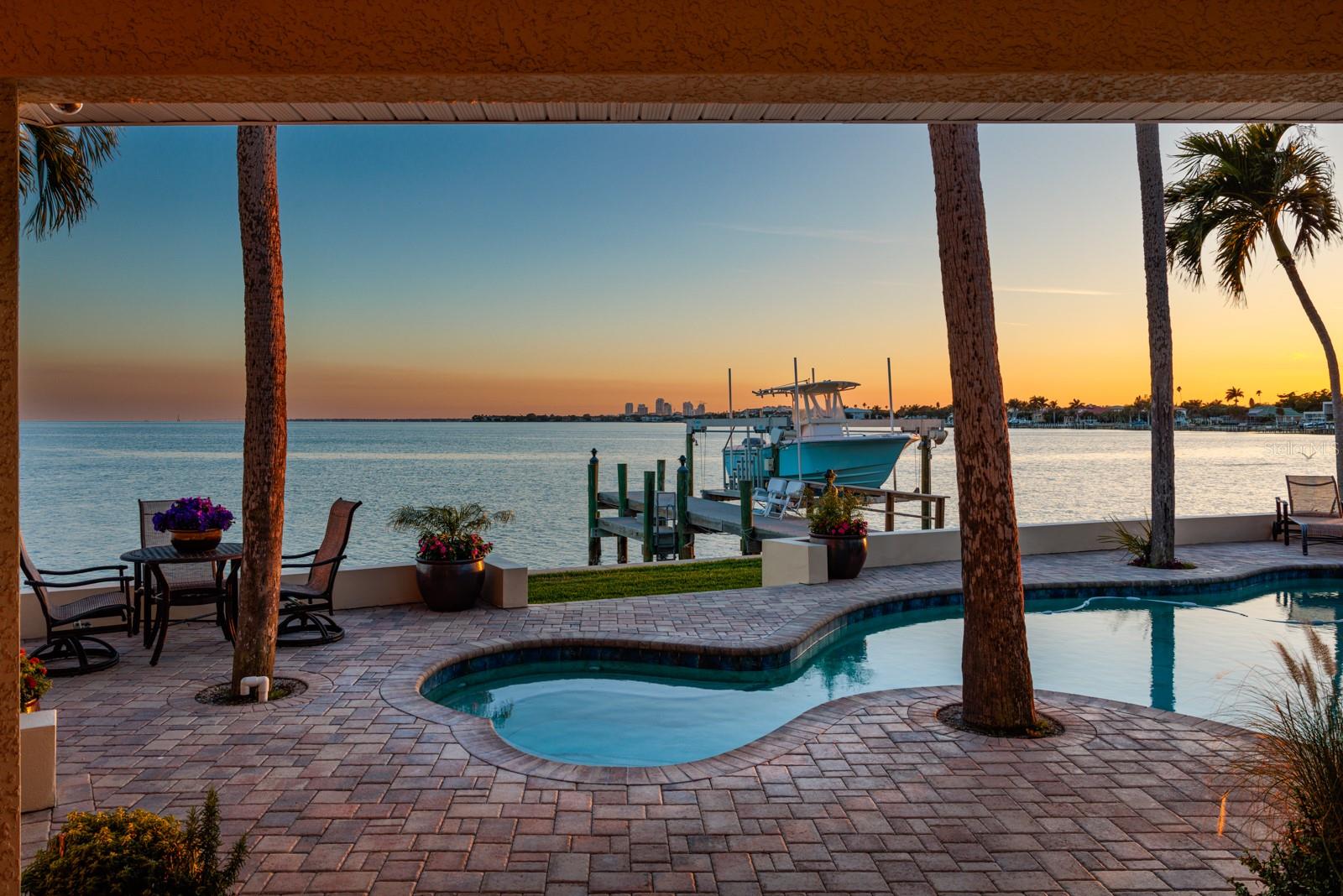 VENETIAN ISLES - Residential