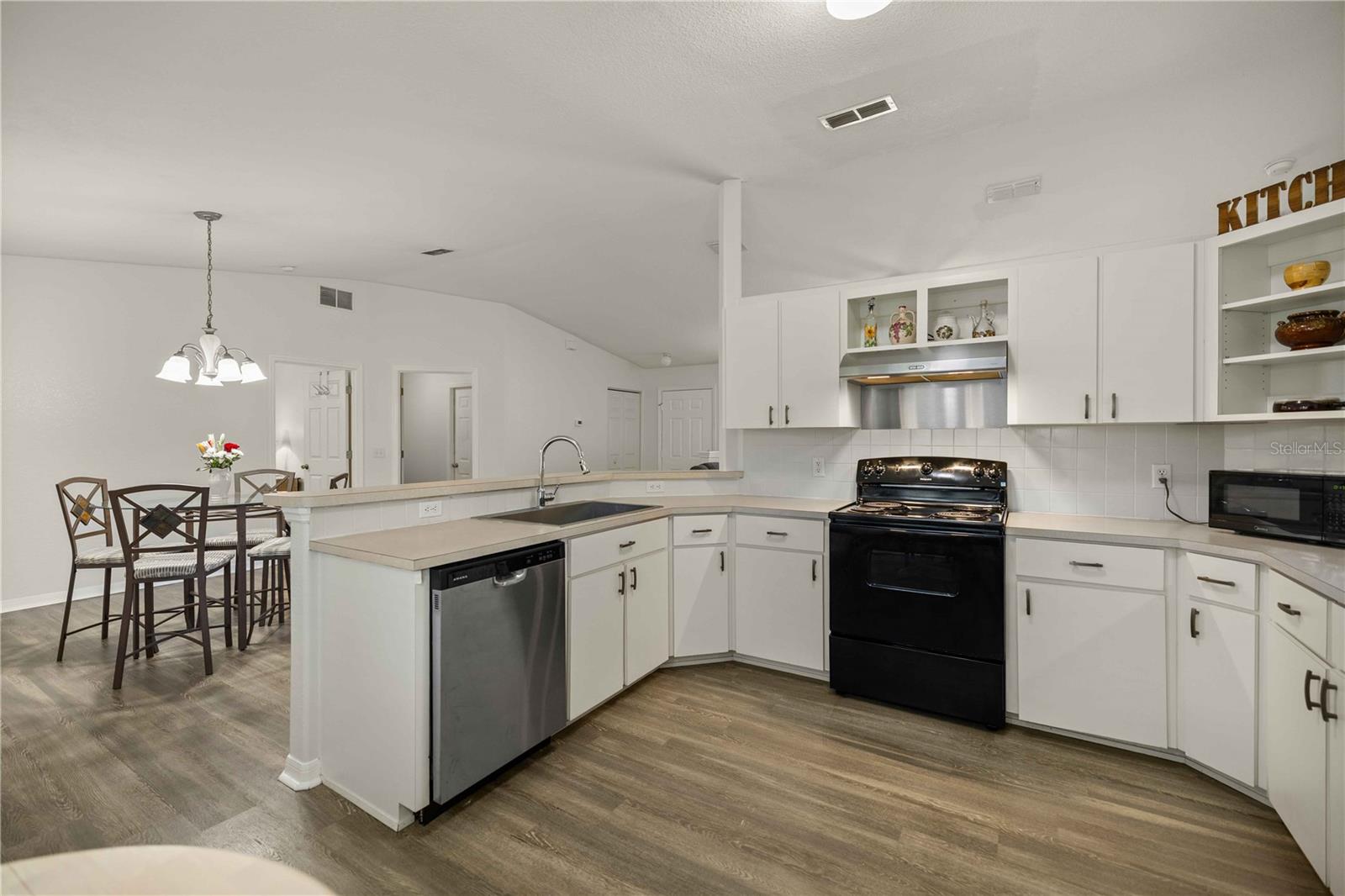 CHERRYWOOD ESTATES - Residential