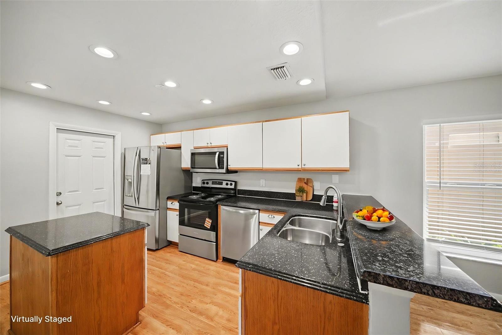 CAMDEN OAKS REP - Residential