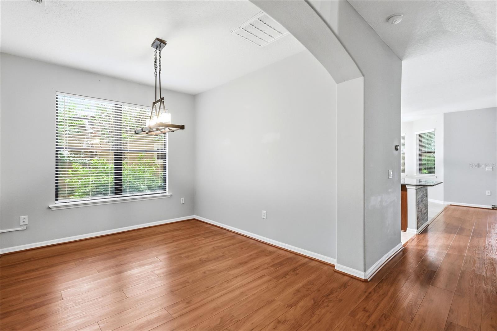 RIVIERA BELLA UNIT 01 - Residential