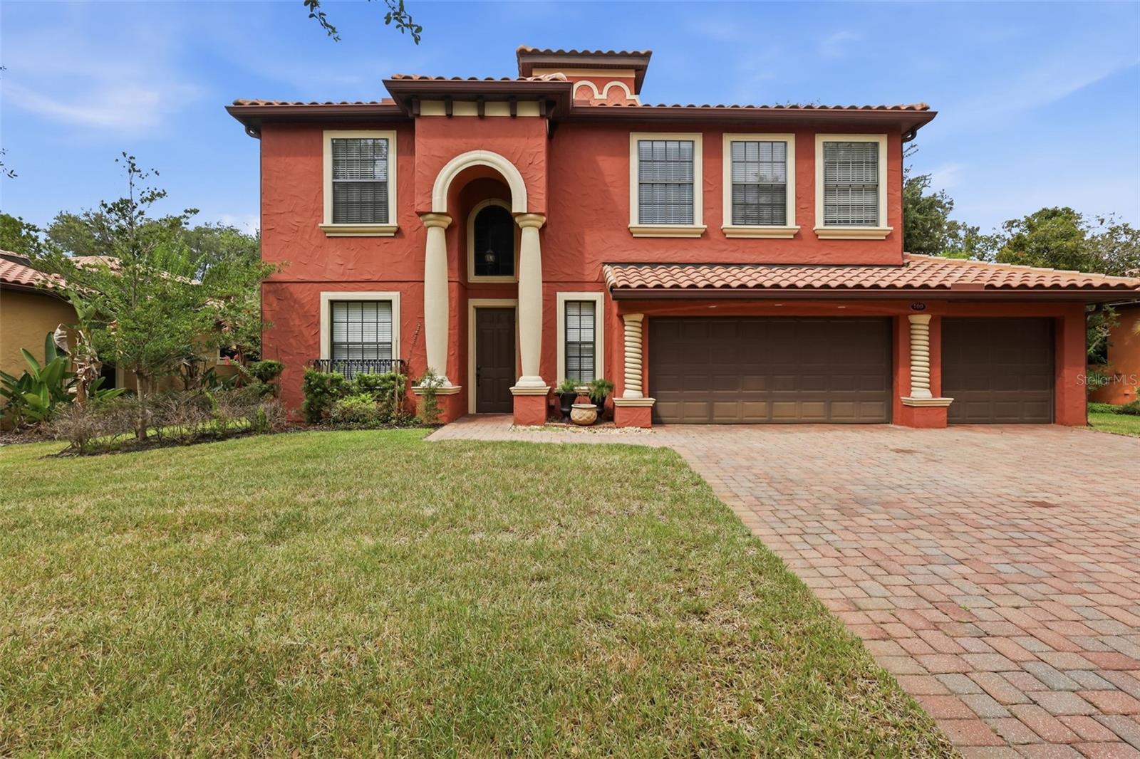Experience luxury at its finest! Mediterranean-style home in the sought-after gated community of Rivera Bella. With 4 bedrooms, 3.5 bathrooms, and over 3,453 sq. ft. of elegant living space, this home has everything you need for comfort and sophistication. (Bonus: There's potential for a 5th bedroom!) Property Highlights: Spacious gourmet kitchen with granite countertops and custom cabinetry, Downstairs master suite with a luxurious ensuite bathroom, Second master suite upstairs with its own private bathroom, Large bonus room and flex space—perfect for a home office, in-law suite, or playroom, Expansive covered patio and oversized, fully fenced yard for outdoor living and entertaining. Access to the Saint Johns River via the community's private boat ramp. Community features include a sparkling pool, clubhouse, and EV charging station. Located in the heart of the Rivera Bella gated community, this home is the perfect blend of luxury and functionality. Whether you're hosting family gatherings or enjoying quiet evenings, this residence offers it all.