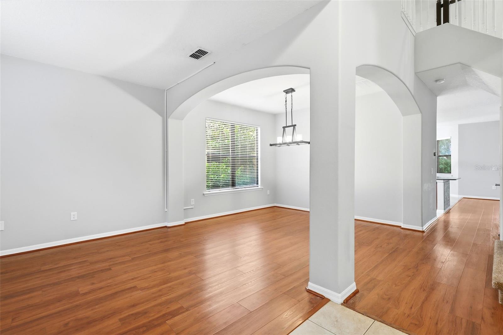 RIVIERA BELLA UNIT 01 - Residential