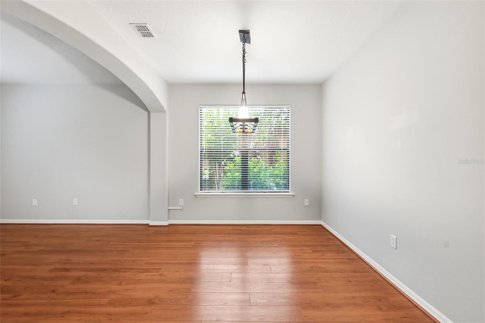 RIVIERA BELLA UNIT 01 - Residential