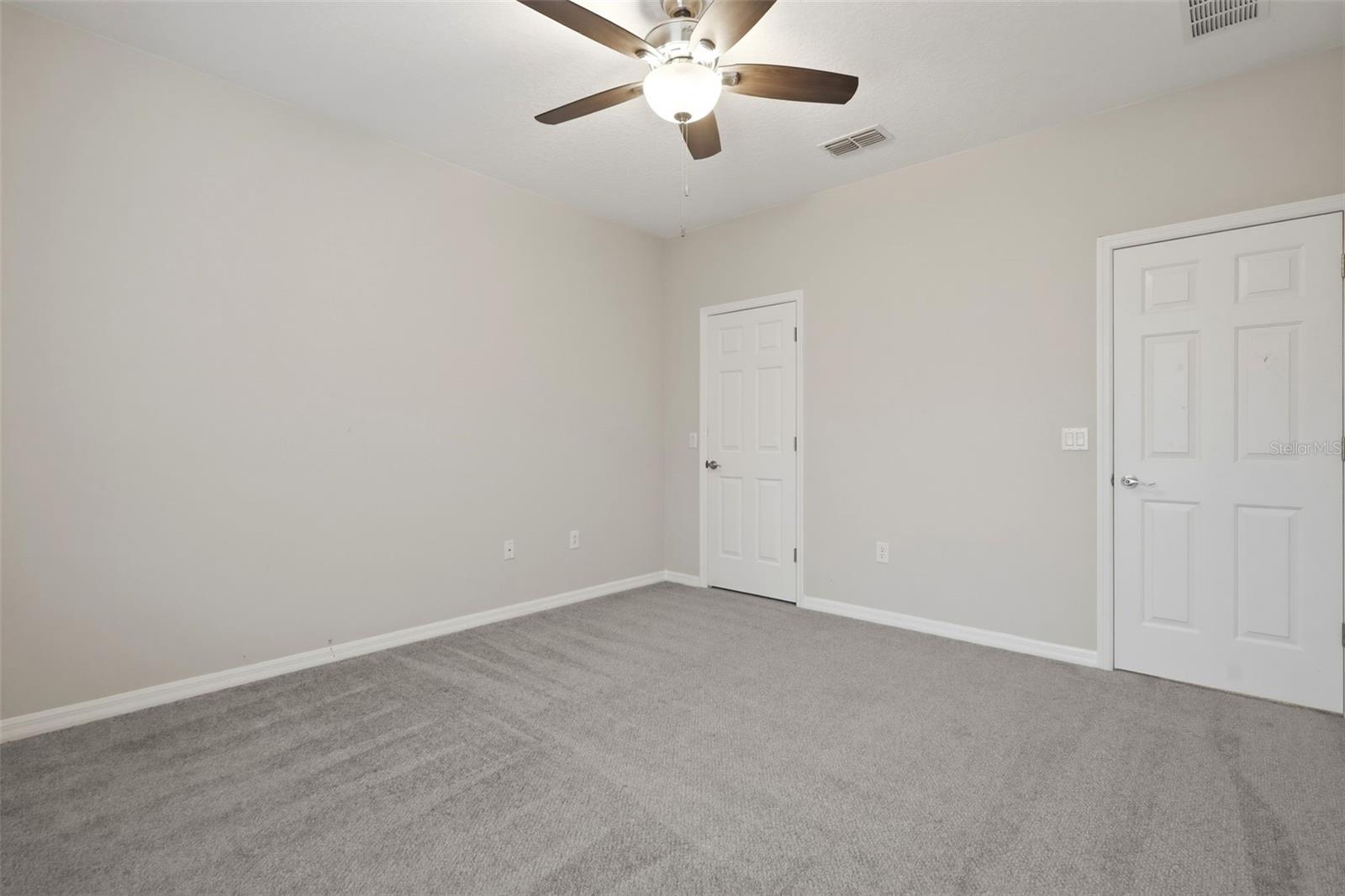 RIVIERA BELLA UNIT 01 - Residential