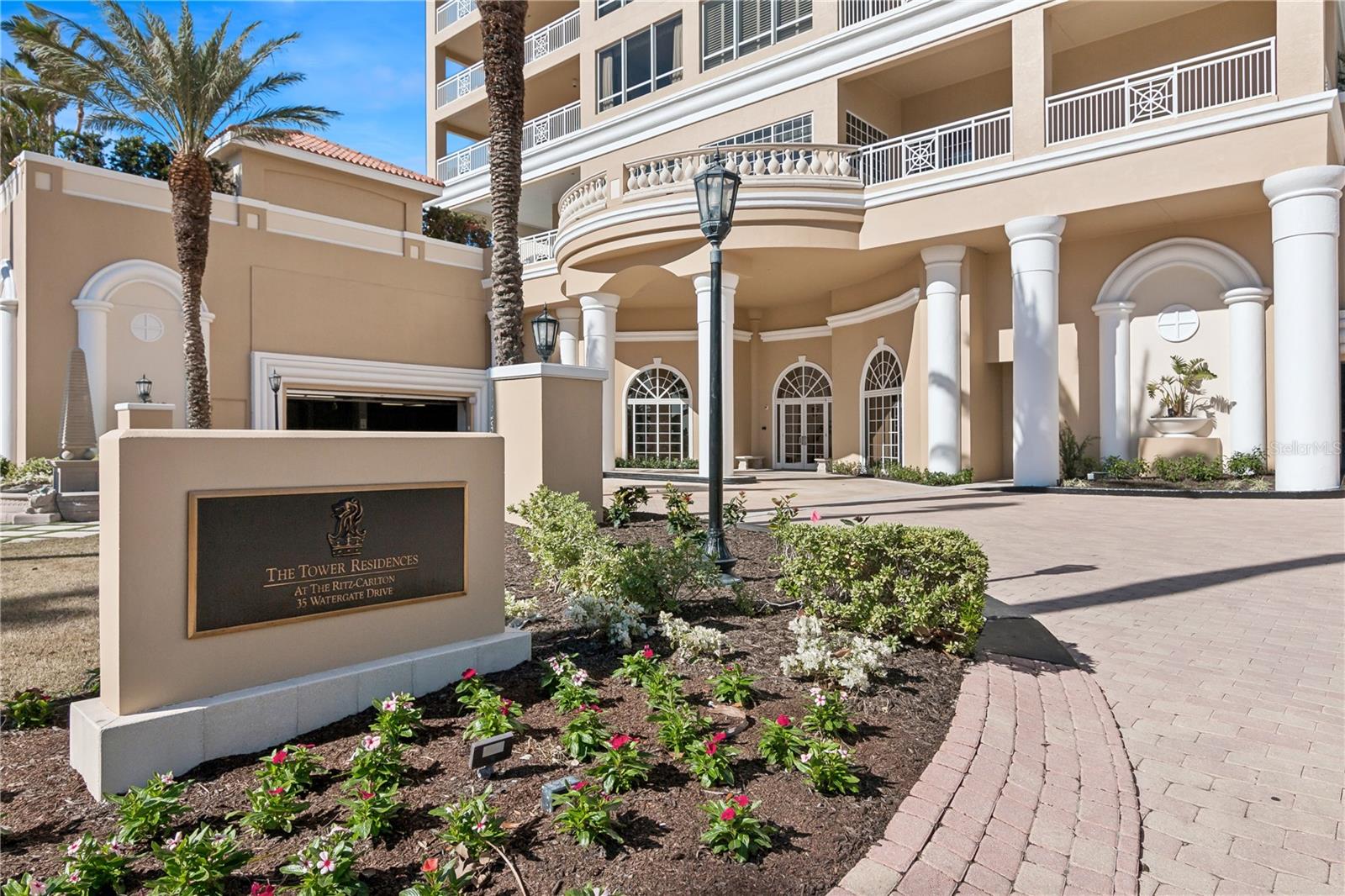 THE TOWER RESIDENCES - Residential