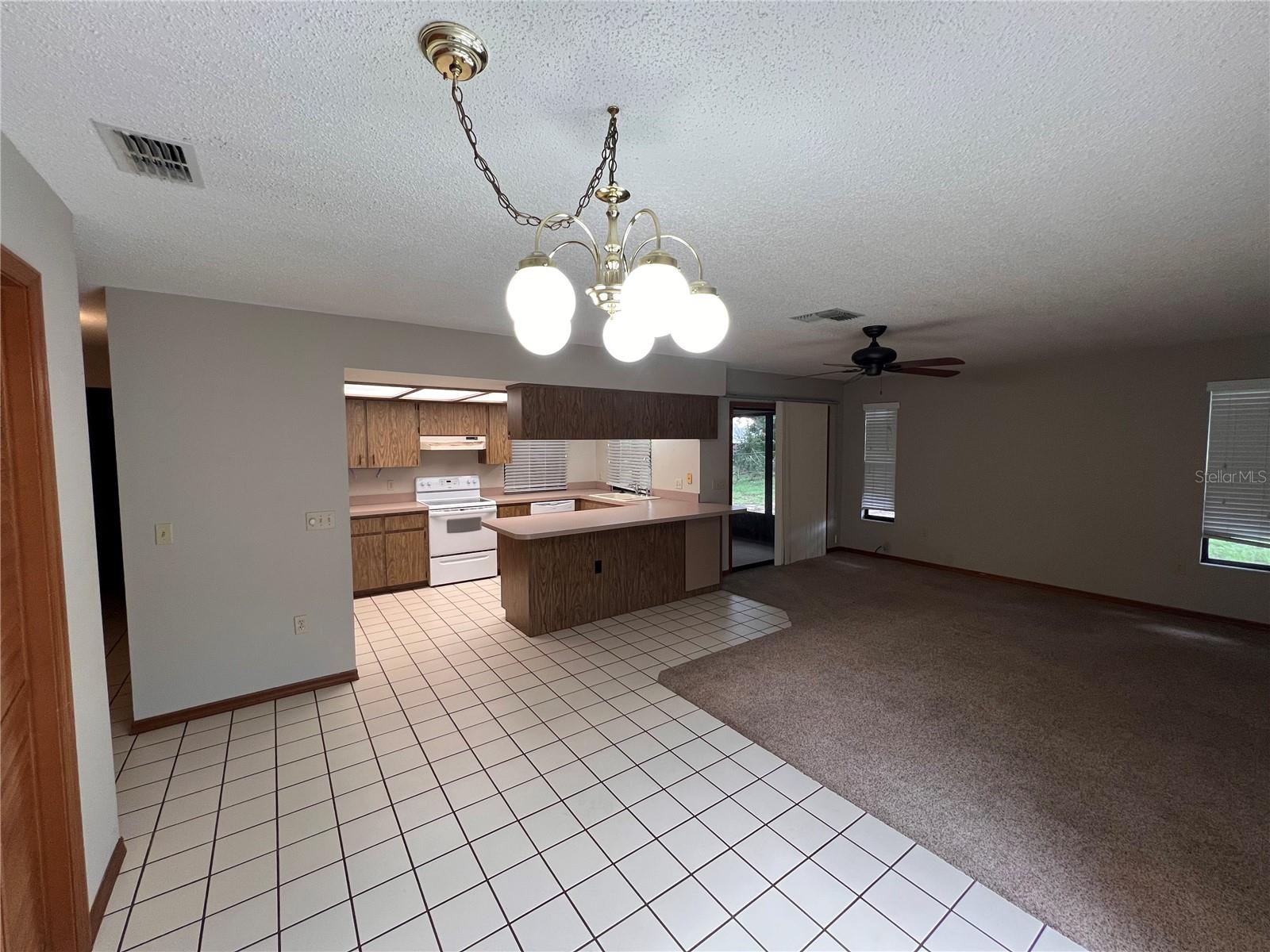FLYING DUTCHMAN ESTATES PH 01 - Residential