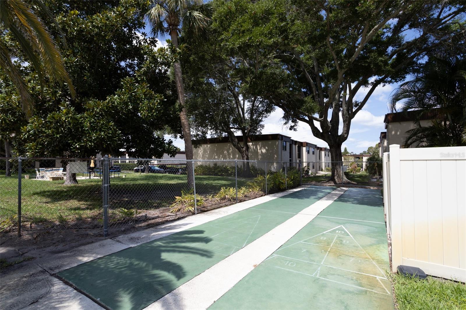 WINDING CREEK - Residential