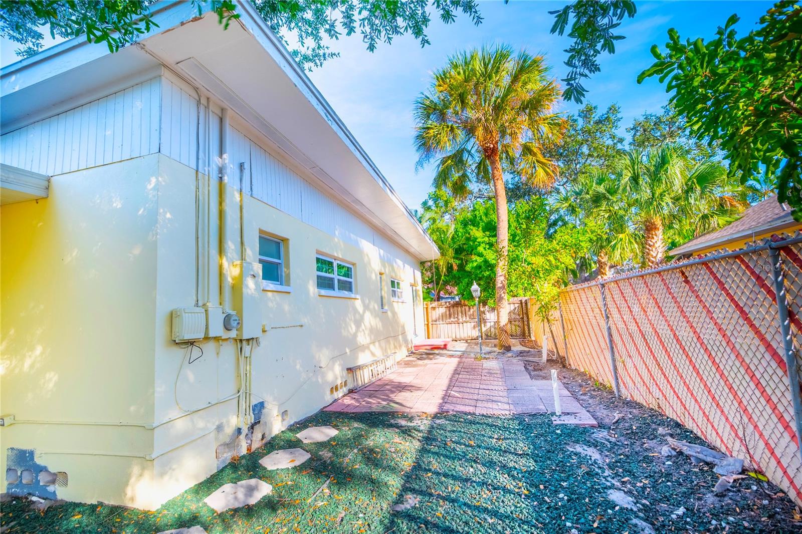 KINYON & WOODS ADD - Residential Income