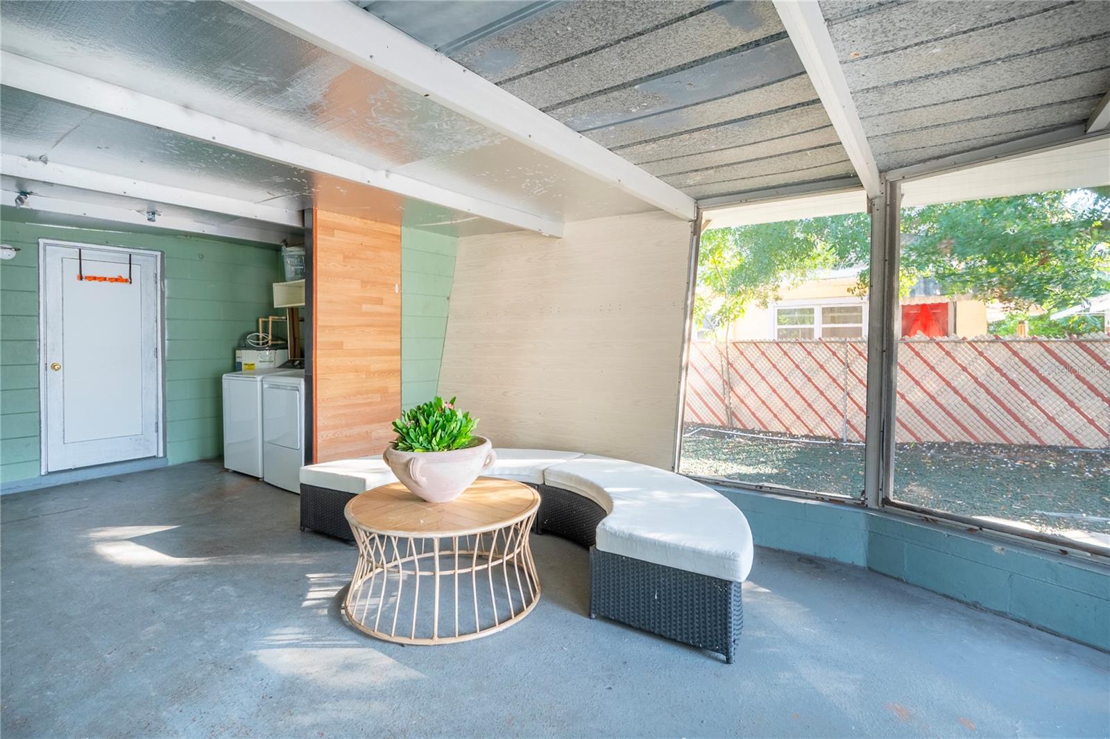 KINYON & WOODS ADD - Residential Income