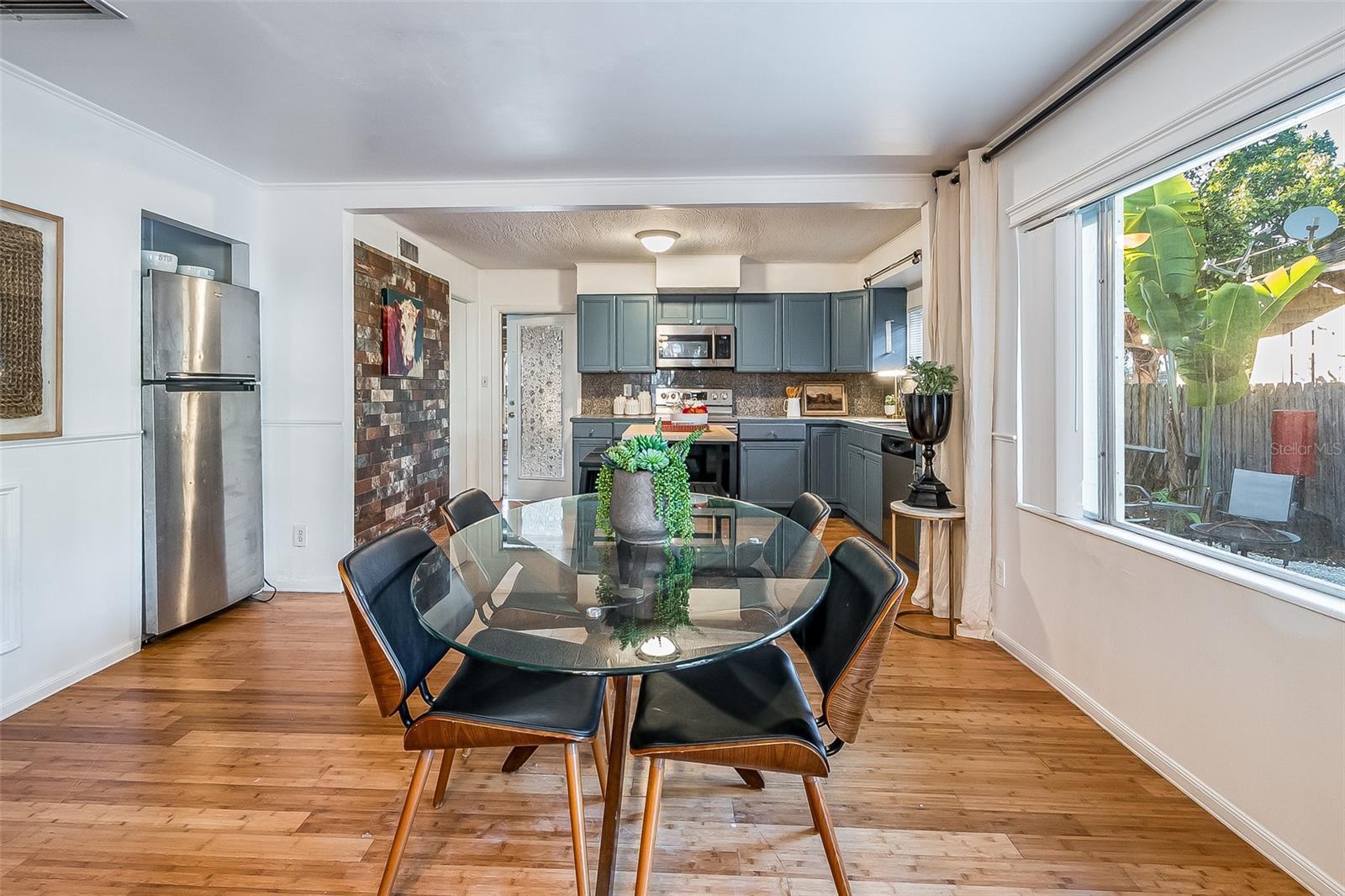 KINYON & WOODS ADD - Residential Income