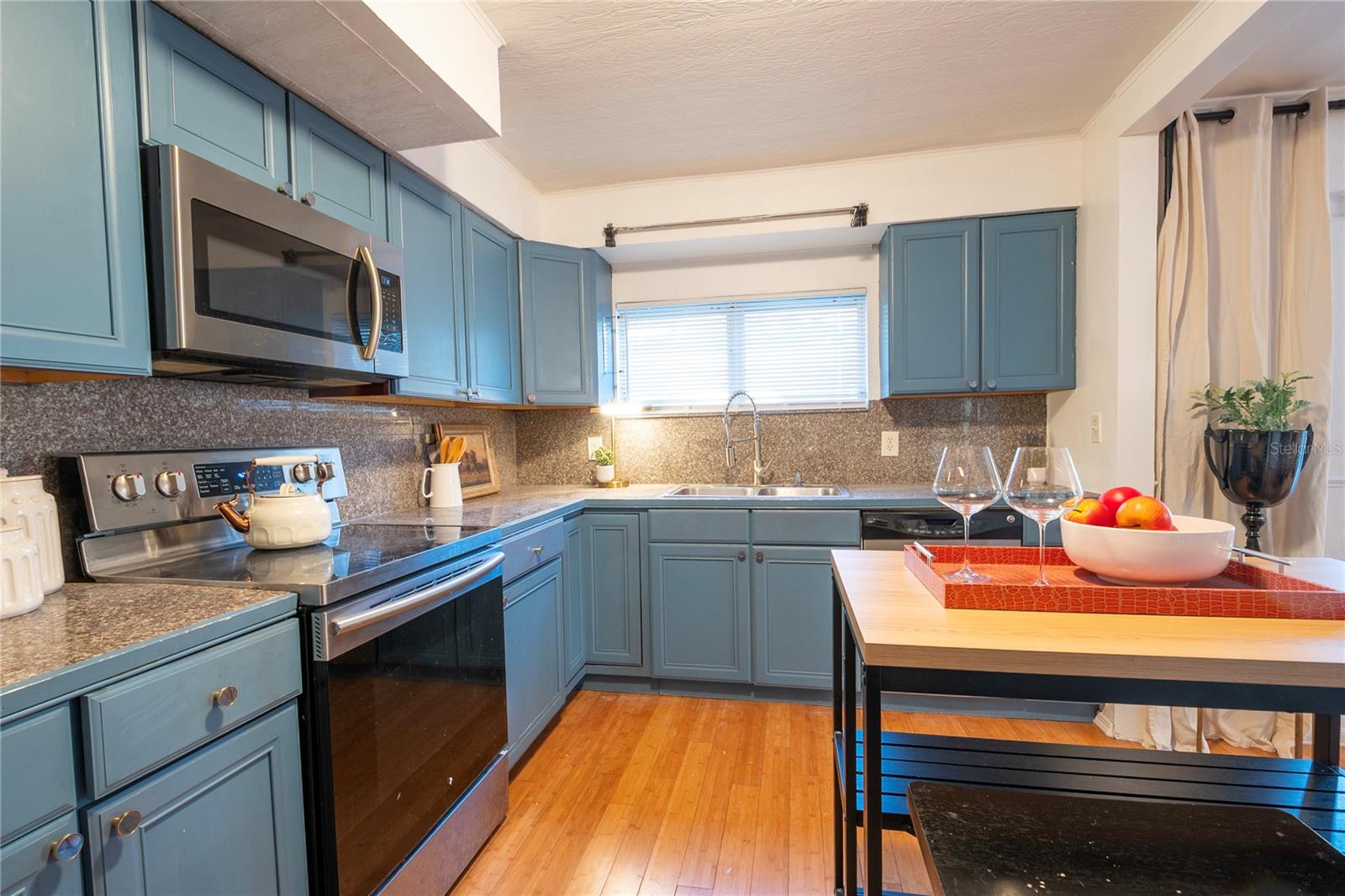 KINYON & WOODS ADD - Residential Income
