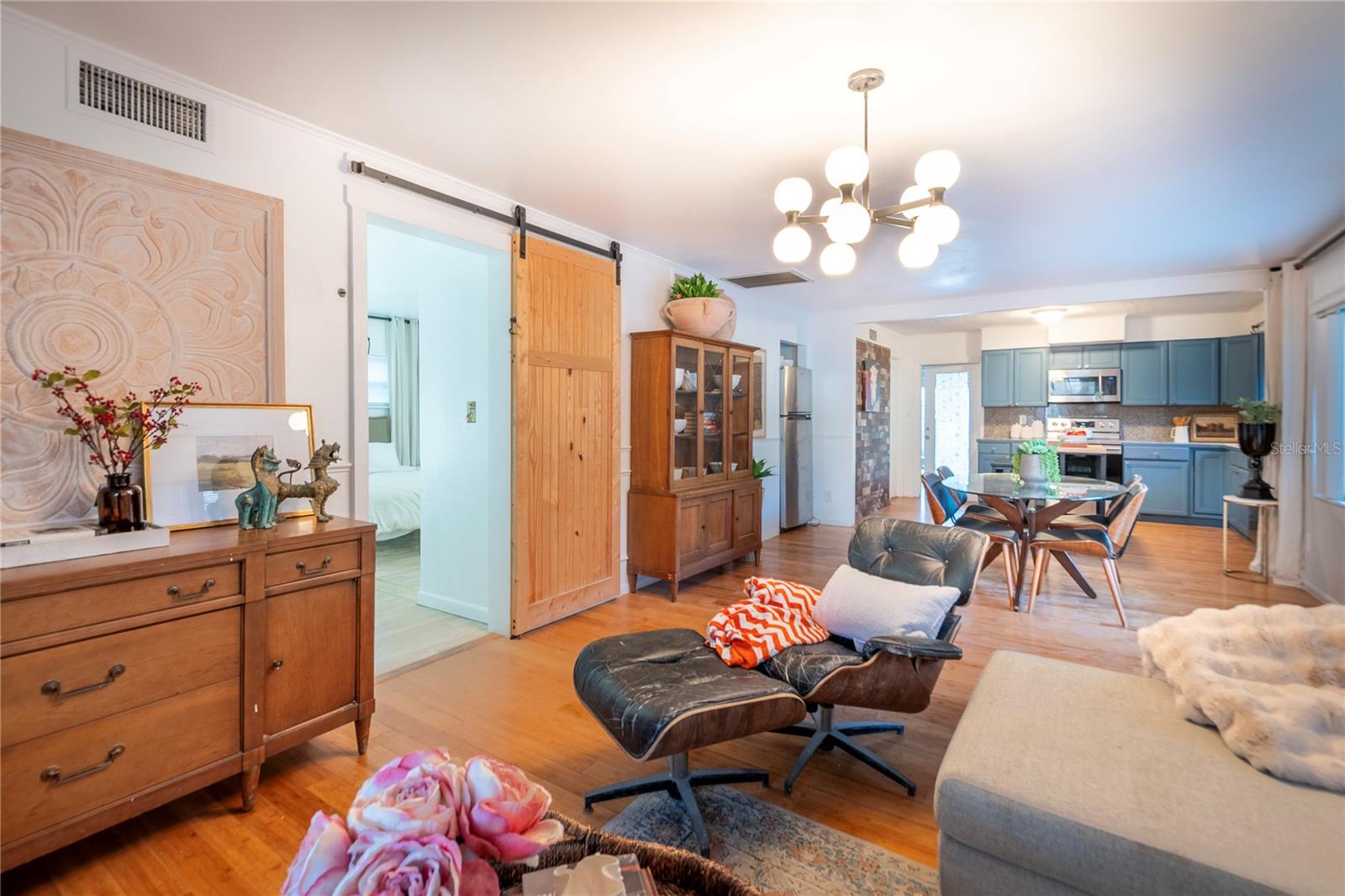 KINYON & WOODS ADD - Residential Income