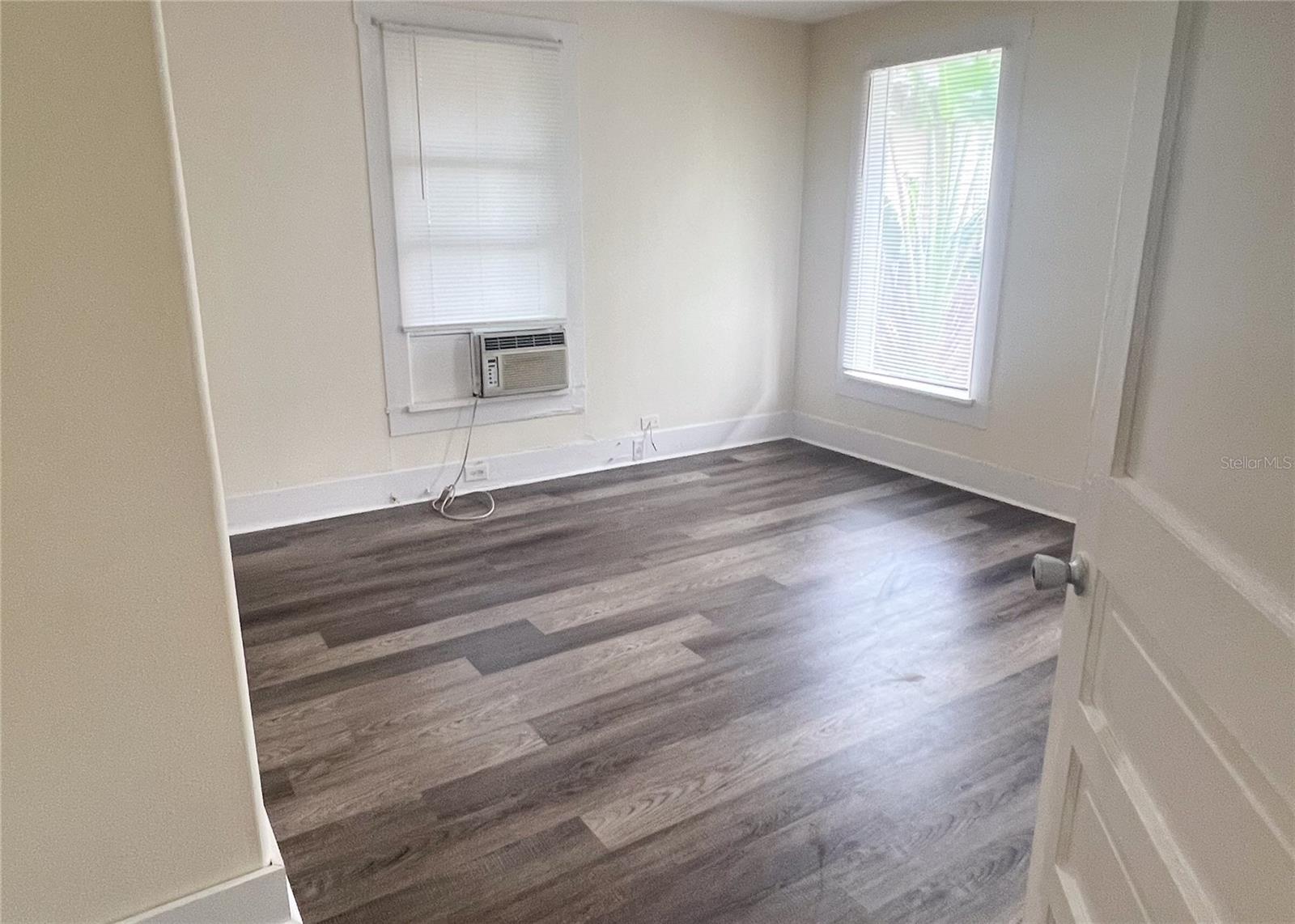 KINYON & WOODS ADD - Residential Income