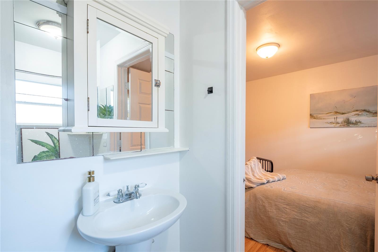 KINYON & WOODS ADD - Residential Income