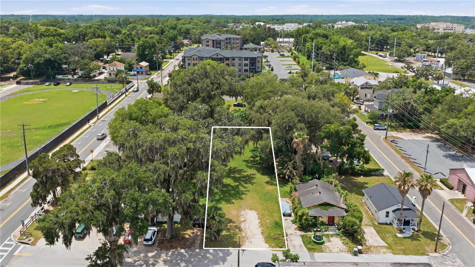 Unimproved 0.25± acre lot located in the heart of downtown Ocala. Zoned FBC (Form-Based Code), this versatile property offers a wide range of development opportunities, including multi-family, residential, retail, office/professional space, and other mixed-use possibilities. A prime location for investors, developers, or business owners seeking flexibility in a growing downtown market.