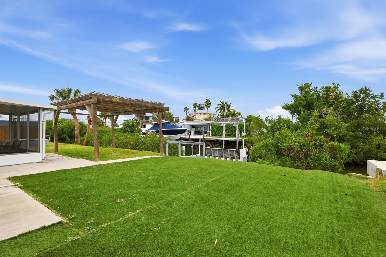 DONA BAY SHORES - Residential