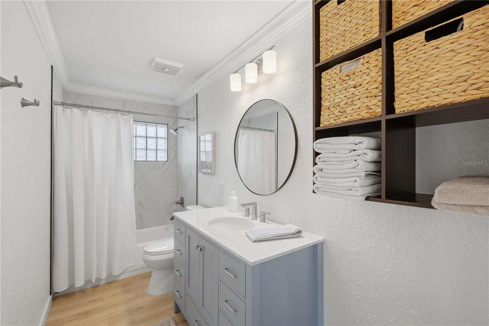DONA BAY SHORES - Residential