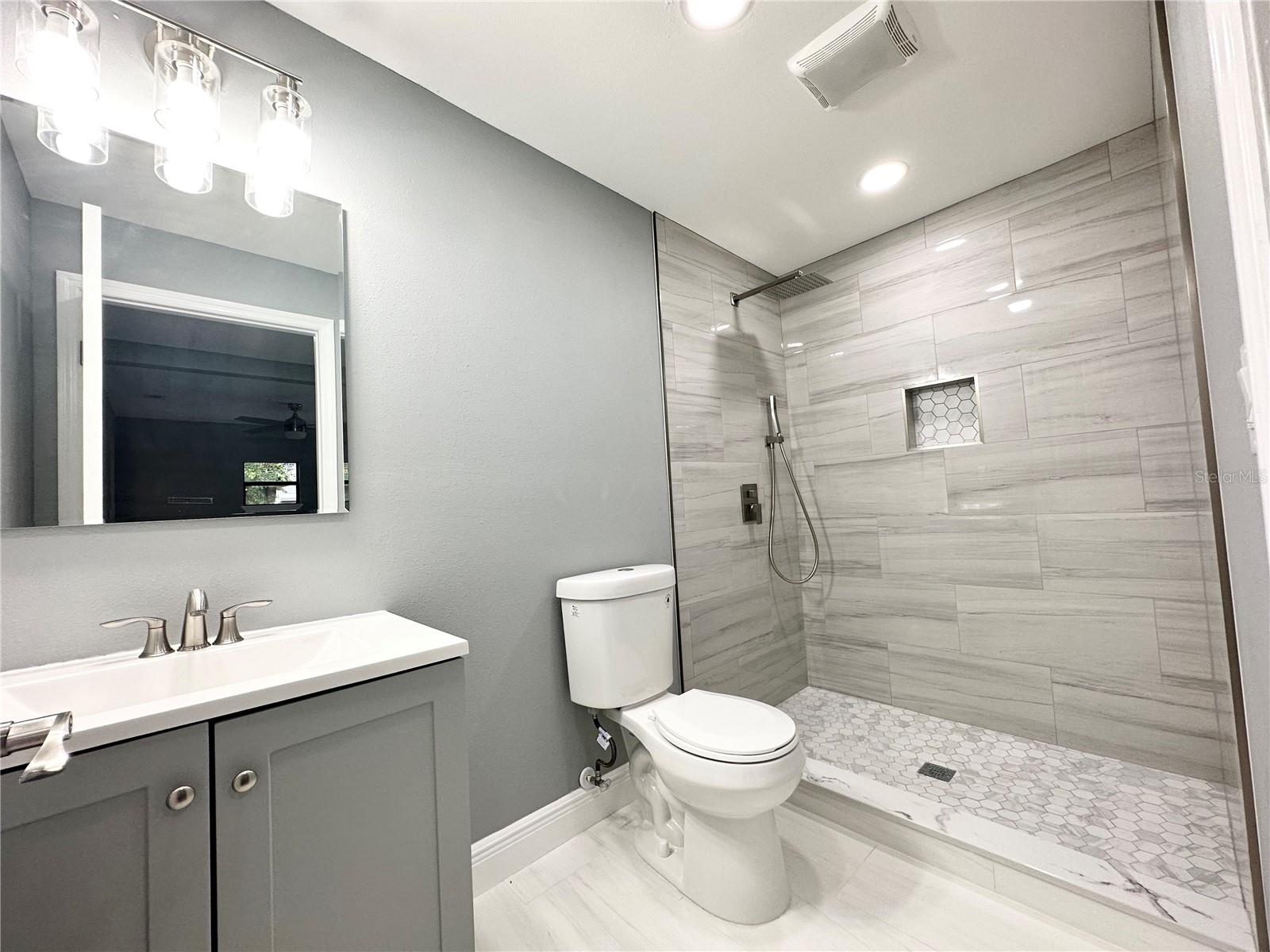 CARLSON PARK - Residential Lease