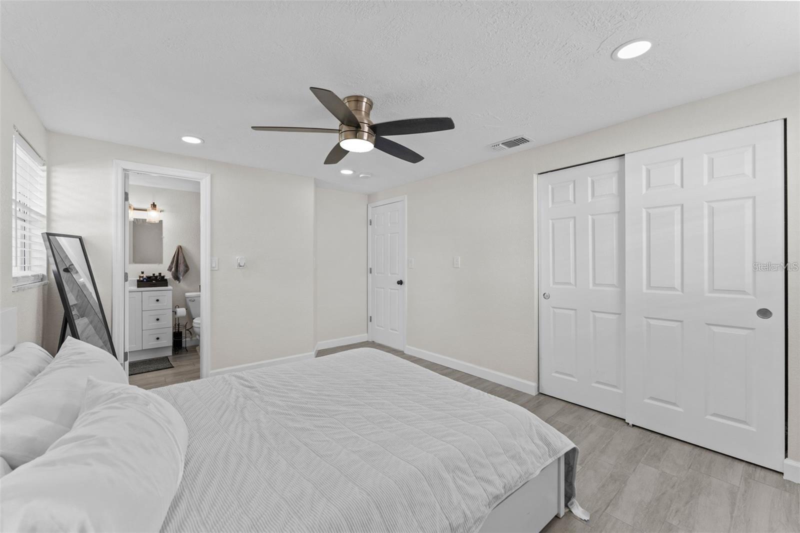 SHORE ACRES BAYOU GRANDE SEC - Residential