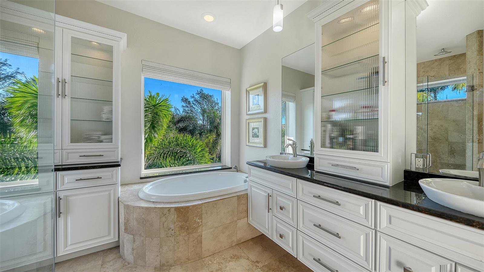 HAWKS HARBOR - Residential