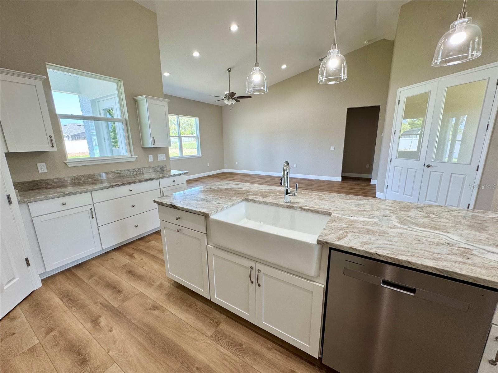 OCALA WATERWAY ESTATE - Residential