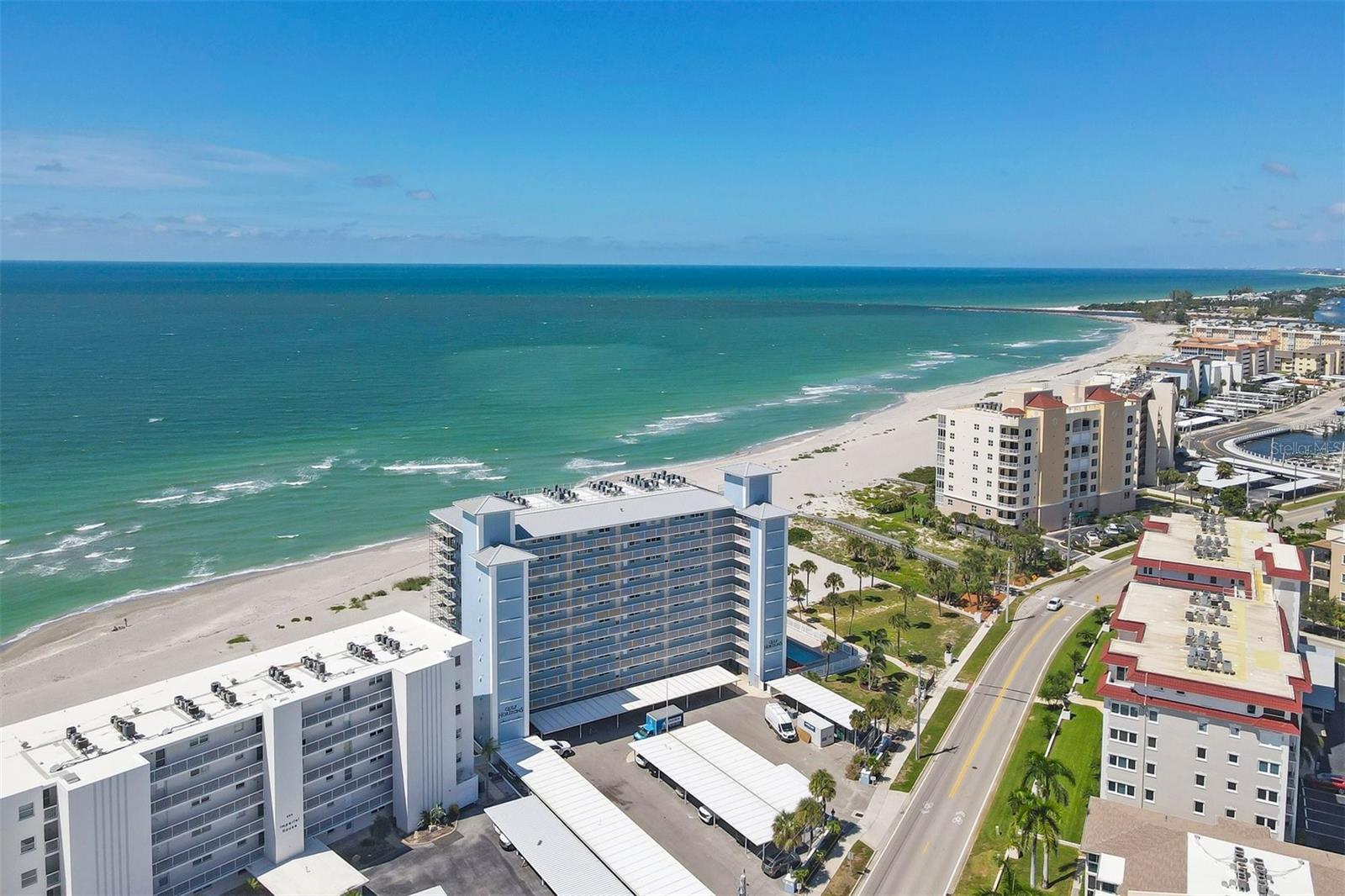 GULF HORIZONS - Residential