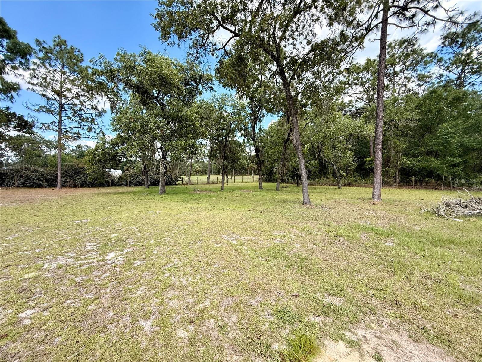 FOX GROVE FARMS - Residential