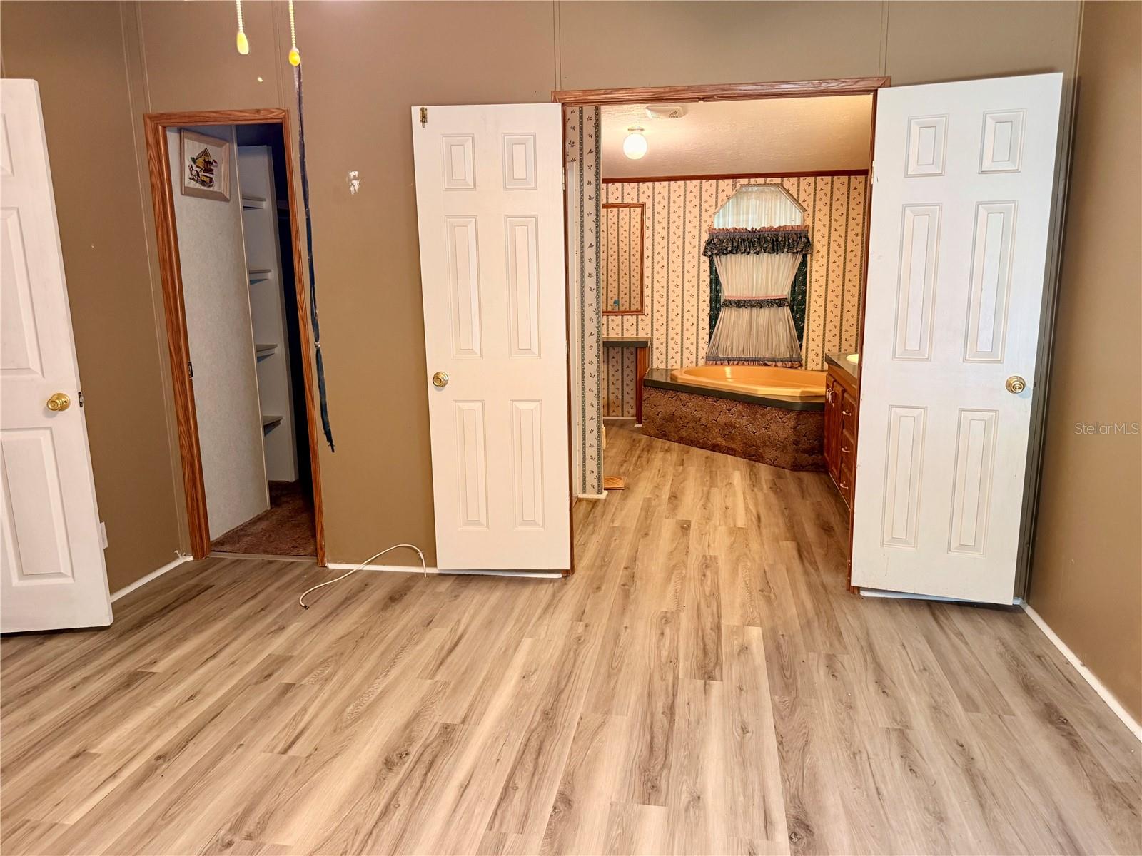 FOX GROVE FARMS - Residential