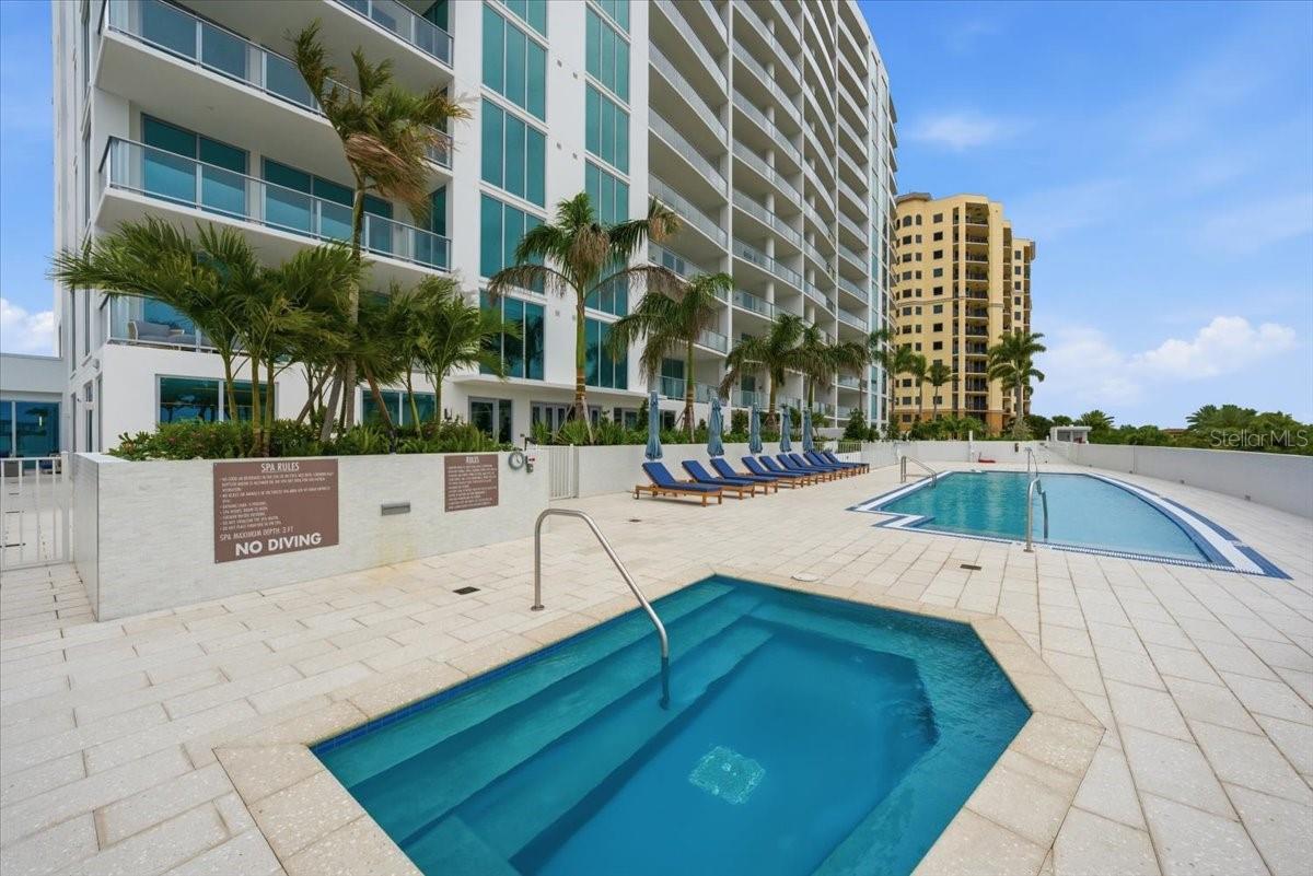 WESTSHORE YACHT CLUB, AQUA TOWER 1 - Residential