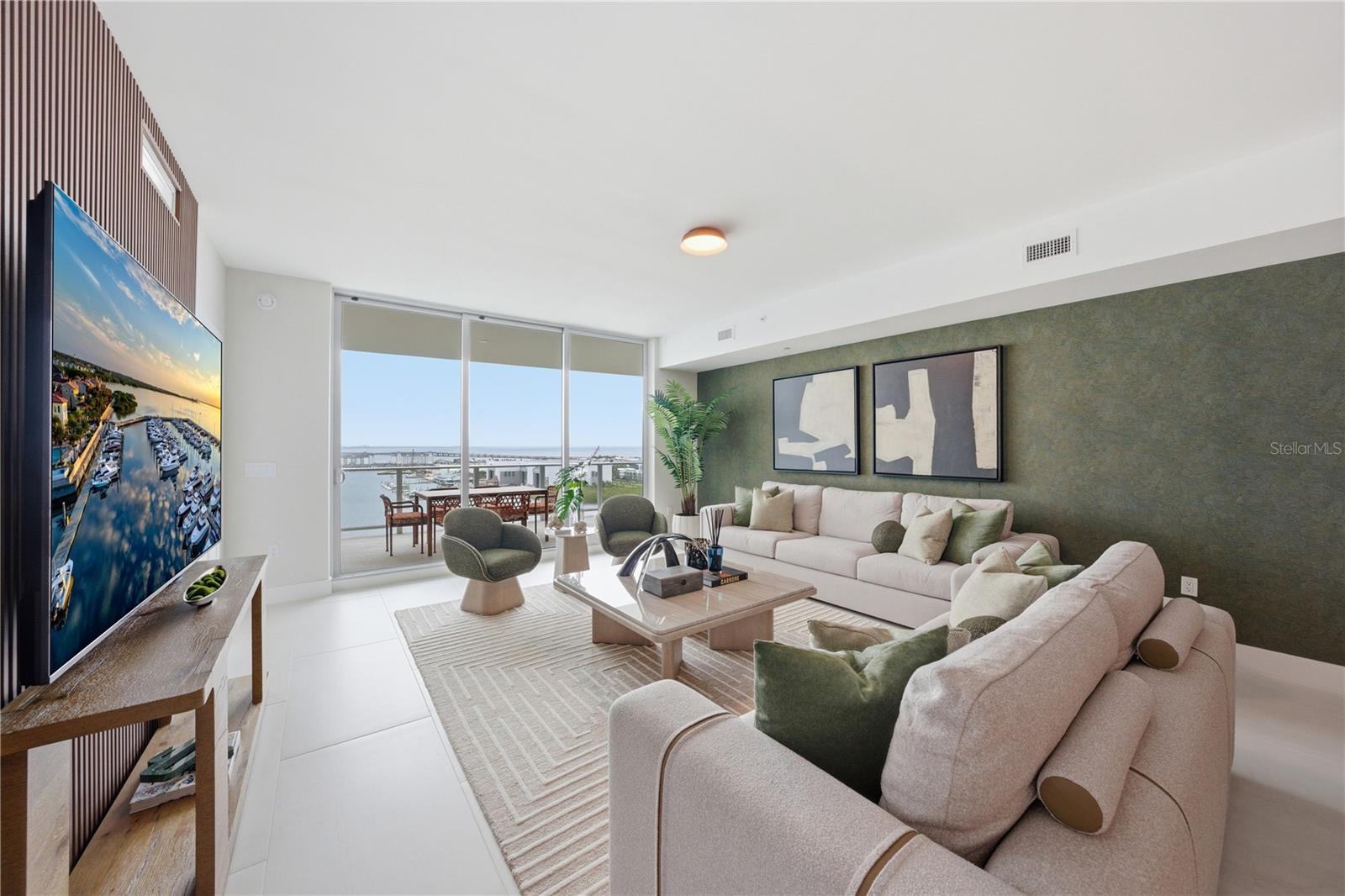 WESTSHORE YACHT CLUB, AQUA TOWER 1 - Residential