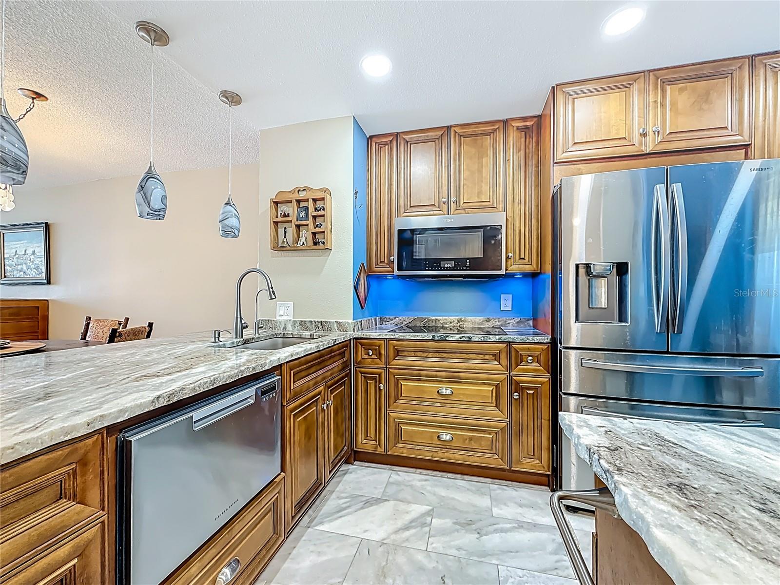 SHORE MARINER THE CONDO - Residential