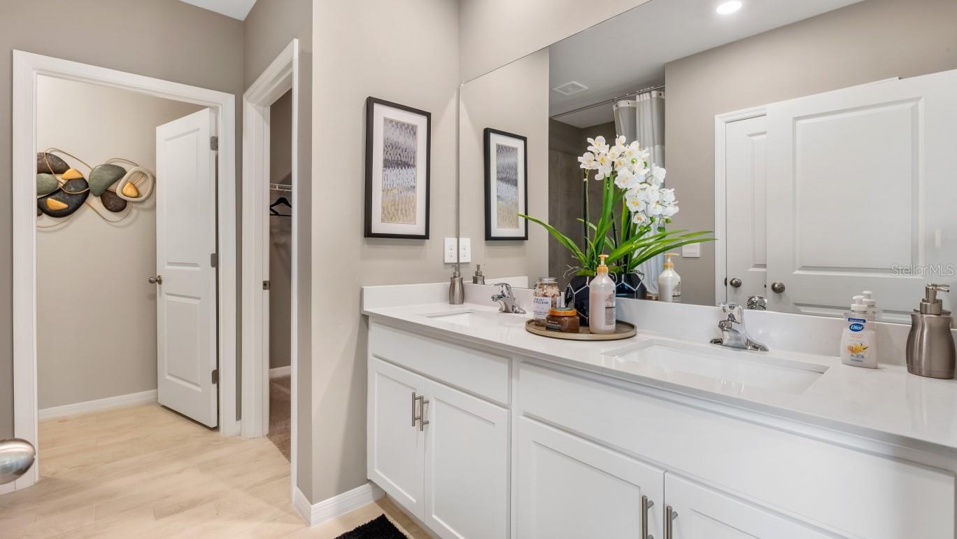 CORAL LAKES - CORAL CREEK - Residential