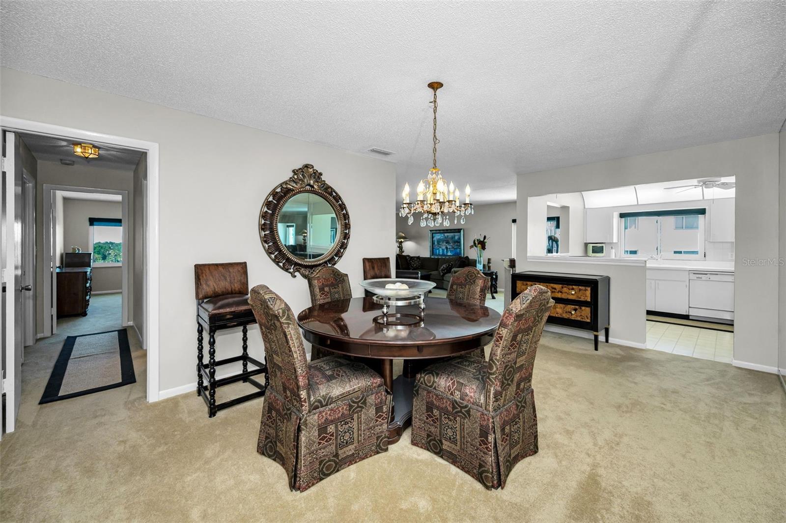 HARBOUR CLUB CONDO NO 3 - Residential