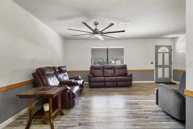 RIDGE MANOR KNOLLWOOD - Residential