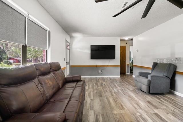 RIDGE MANOR KNOLLWOOD - Residential
