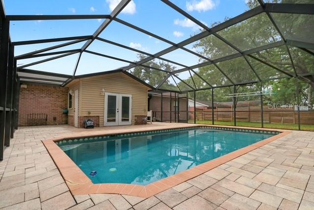 RIDGE MANOR KNOLLWOOD - Residential