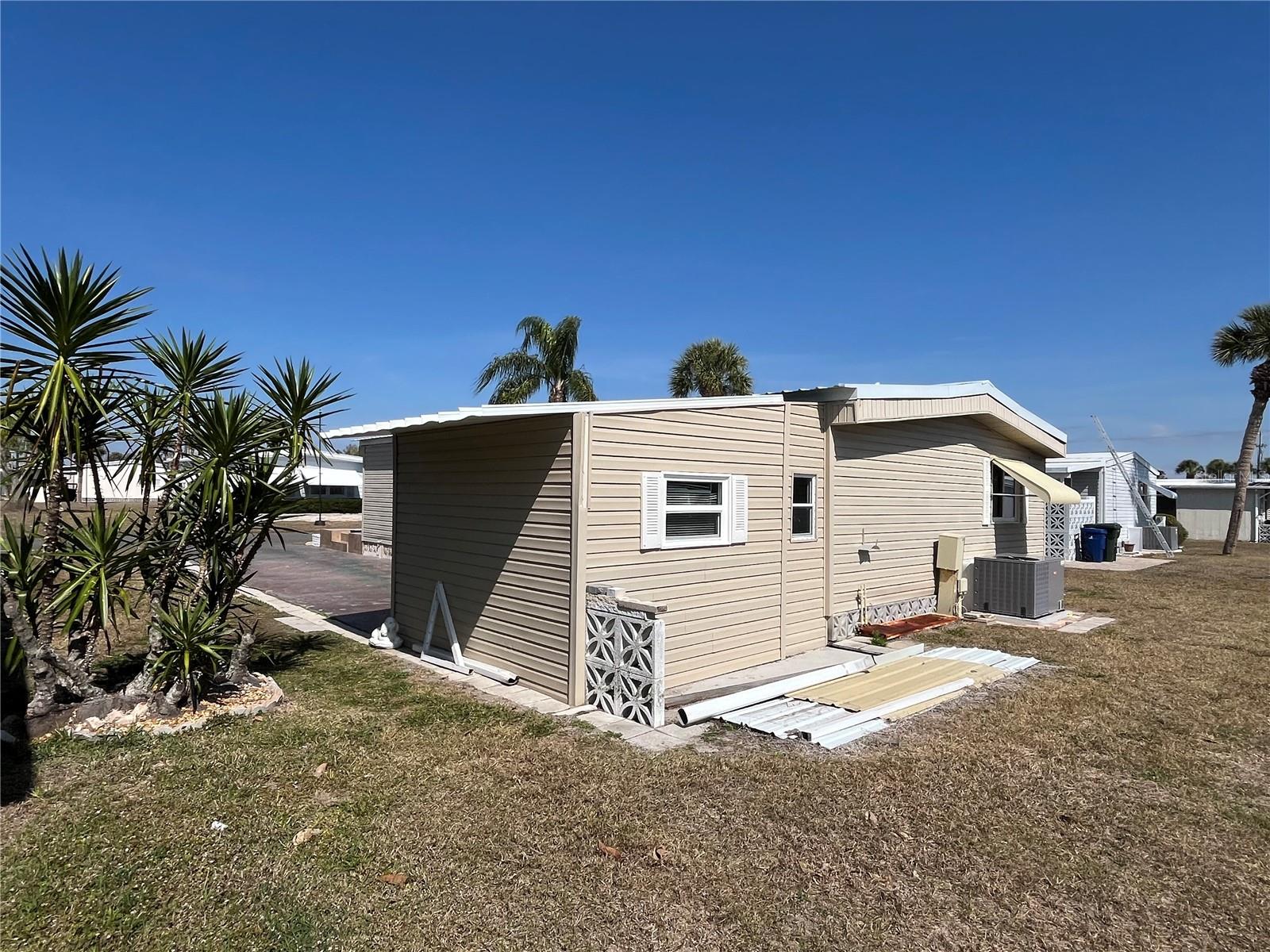 VENICE ISLE - Residential