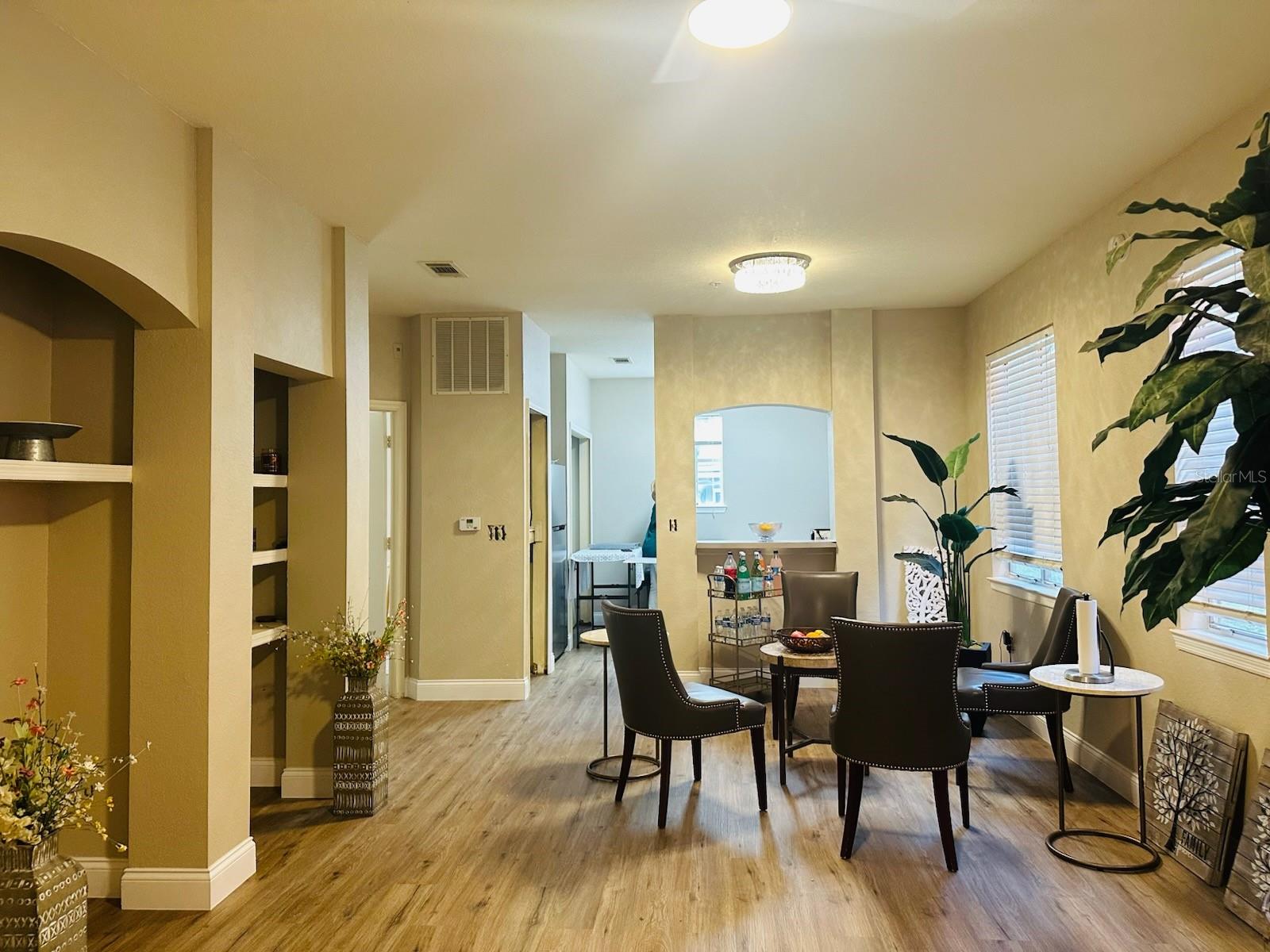 NOTTING HILL A CONDO - Residential