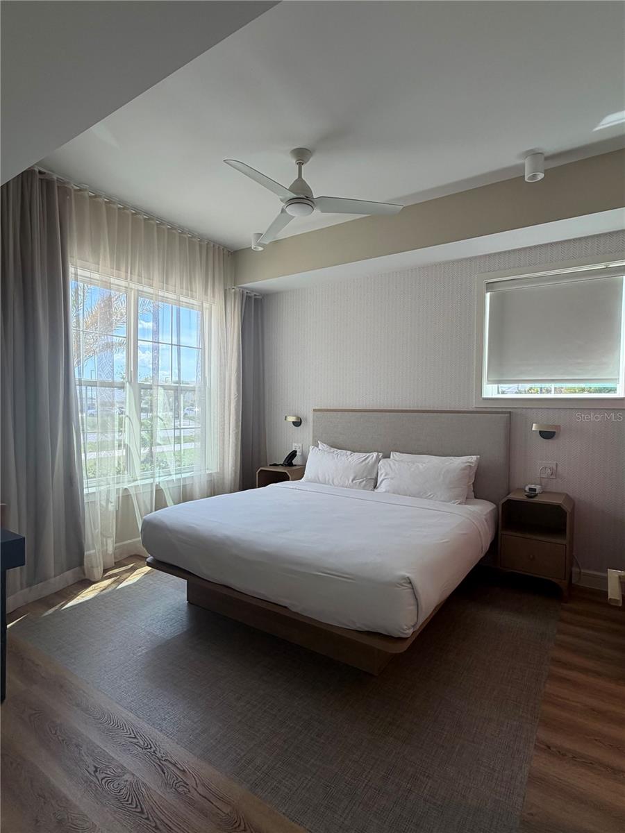 SUNSET WALK HOTEL CONDO PH 1 - Residential