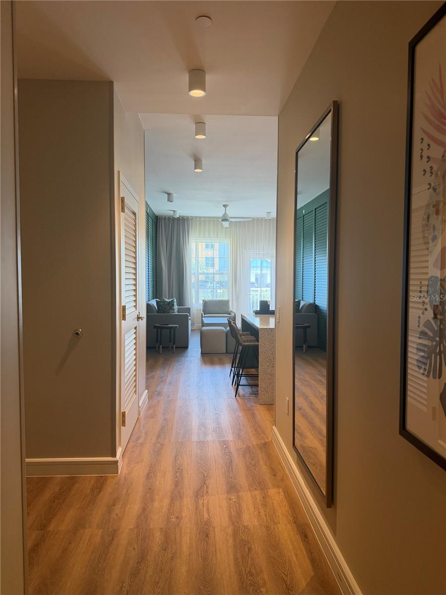 SUNSET WALK HOTEL CONDO PH 1 - Residential