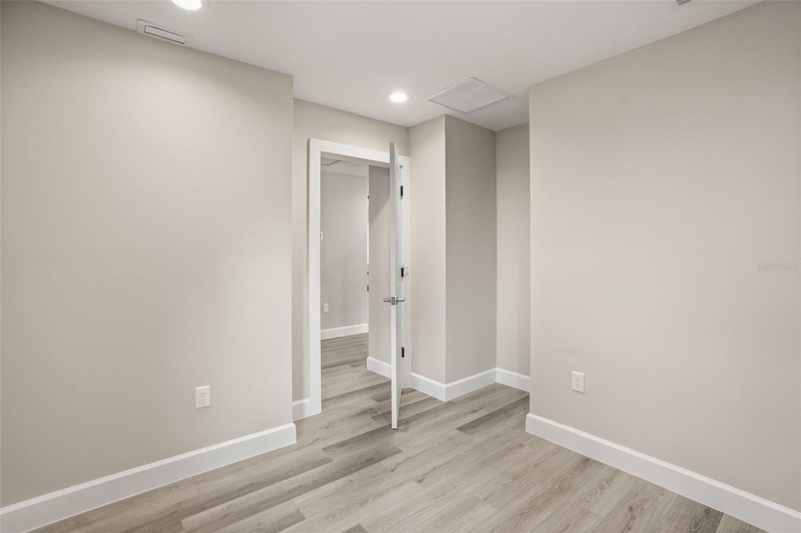 COLLEGE PARK THIRD ADD - Residential