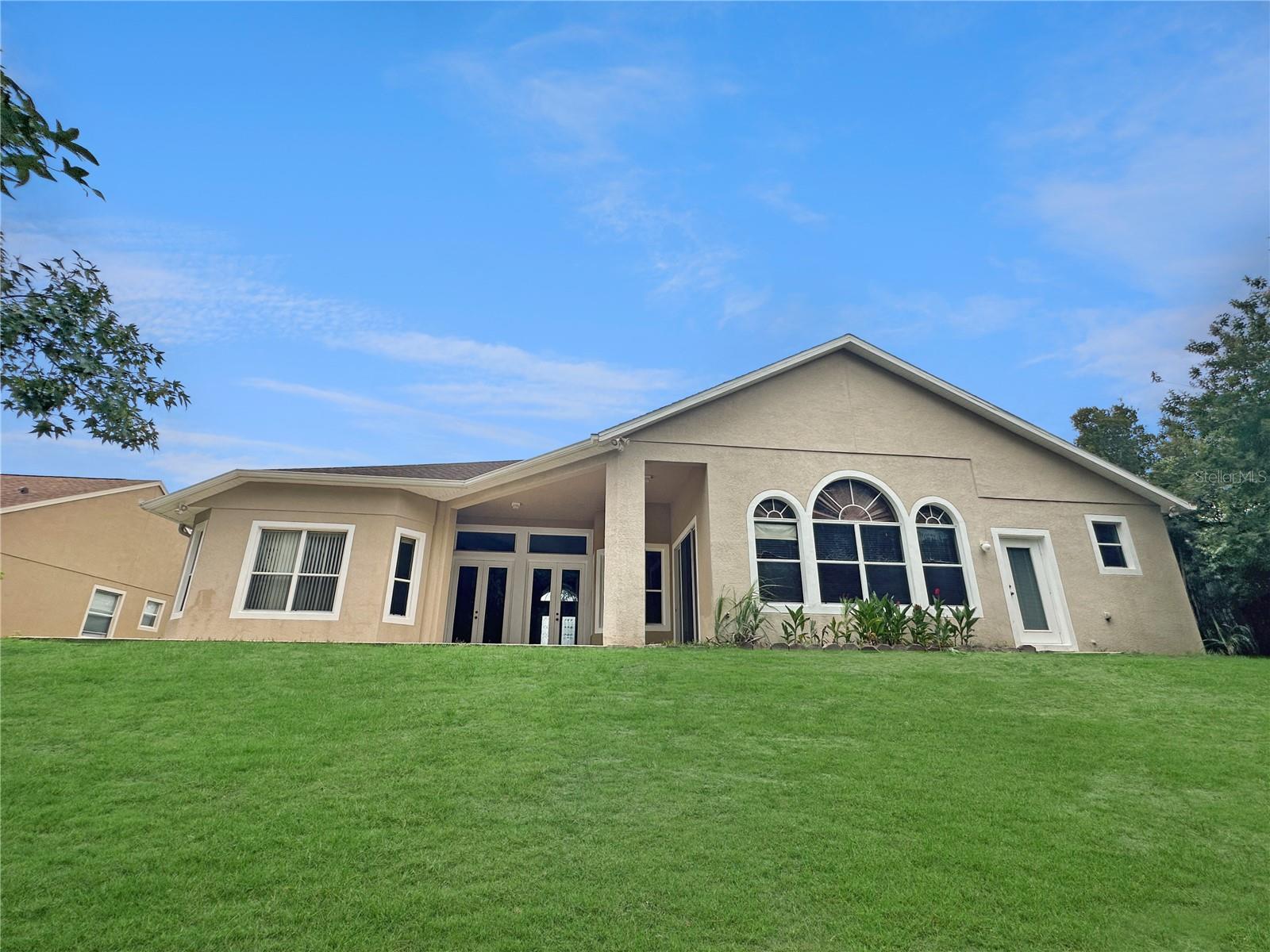 LIVE OAK RESERVE UNIT THREE - Residential Lease