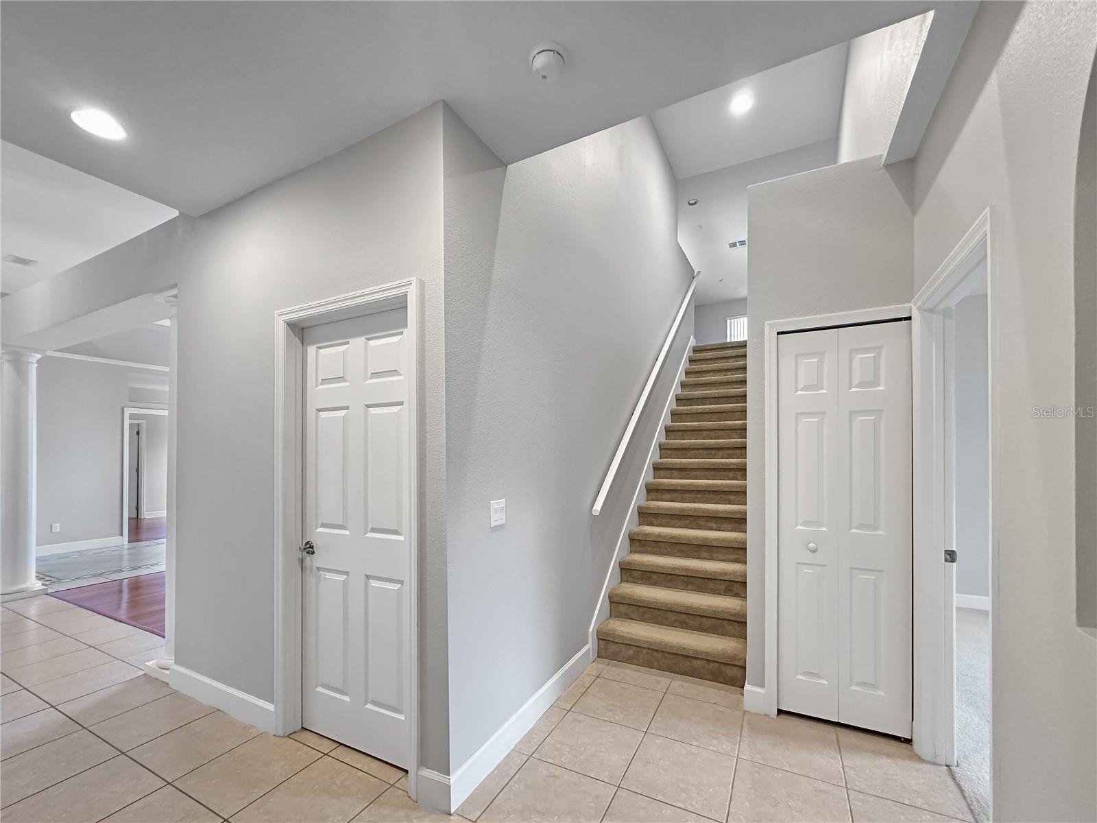 LIVE OAK RESERVE UNIT THREE - Residential Lease