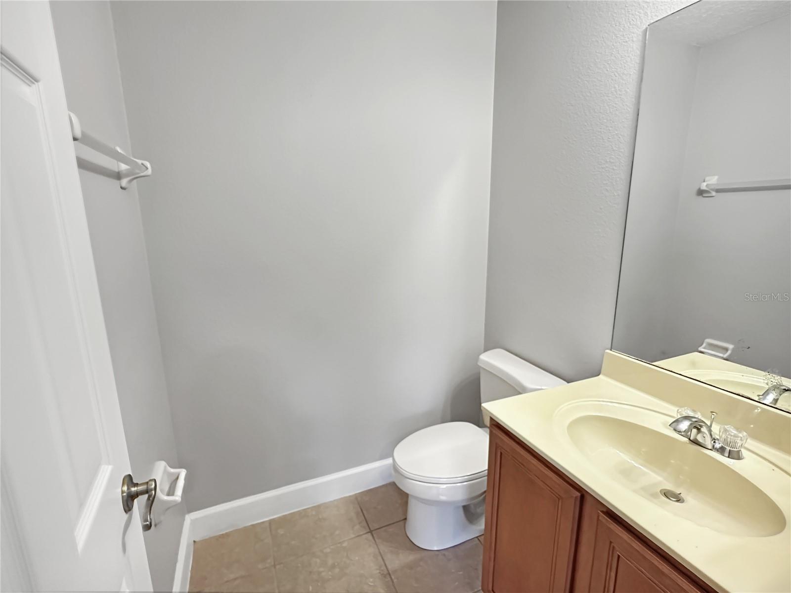 LIVE OAK RESERVE UNIT THREE - Residential Lease