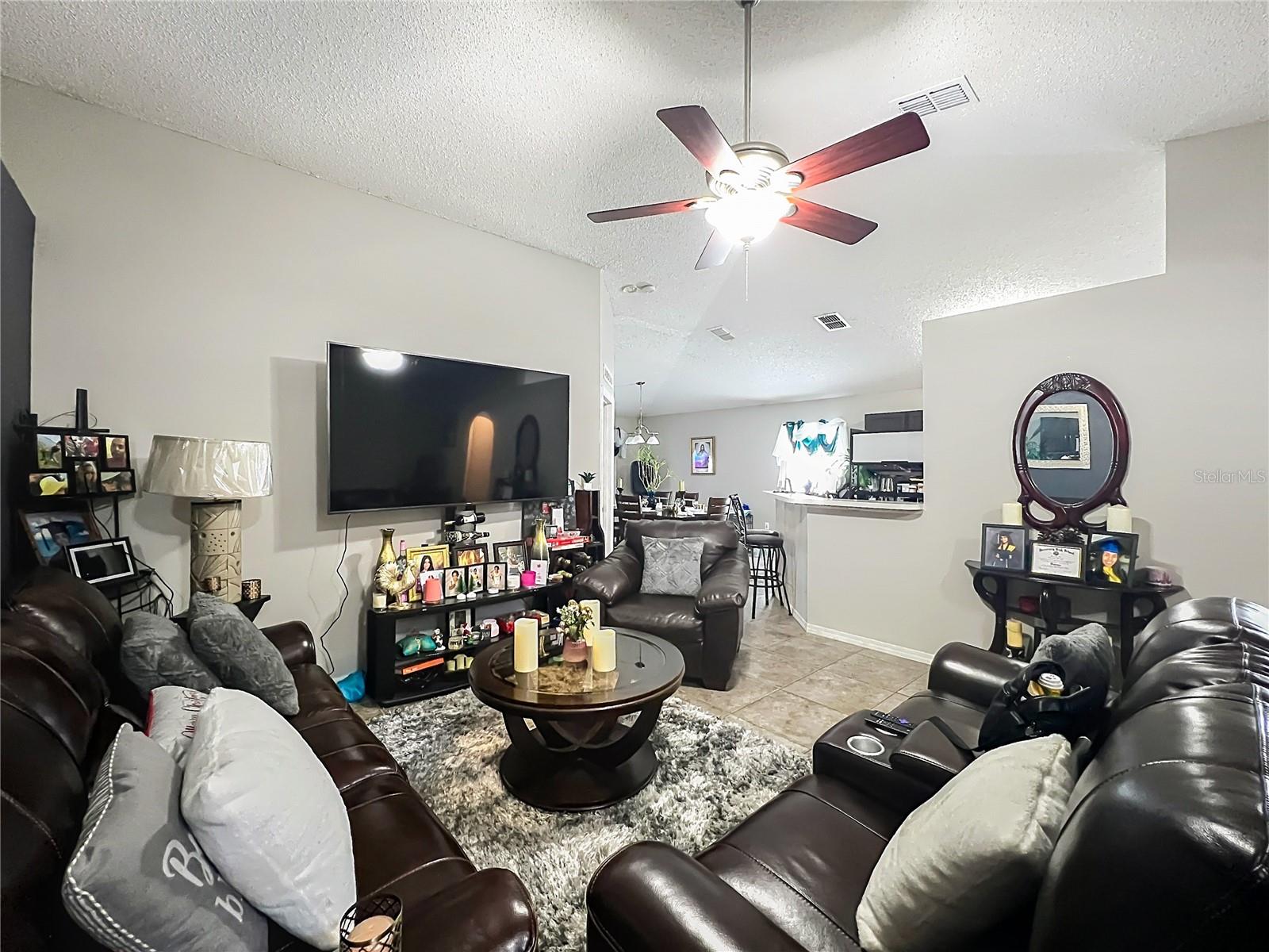 CHAPMAN LAKES - Residential