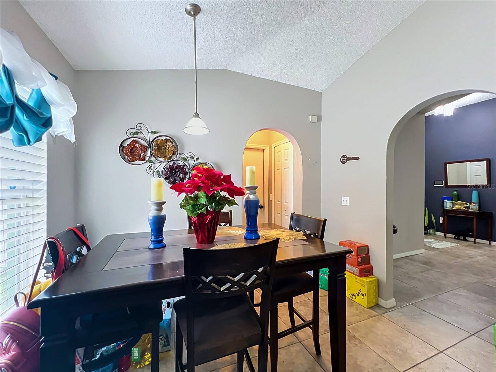 CHAPMAN LAKES - Residential